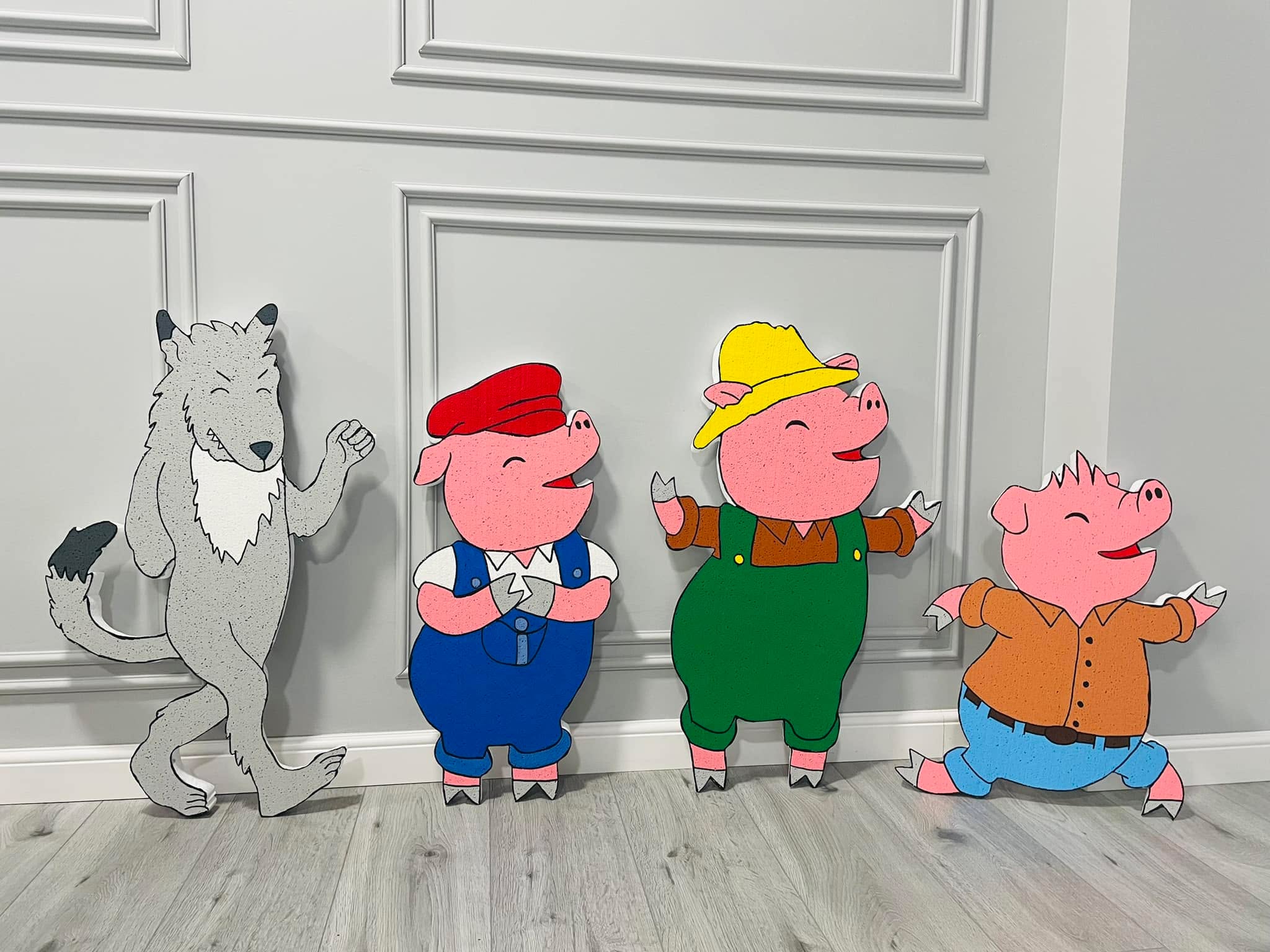 Personaje Cei trei purcelusi